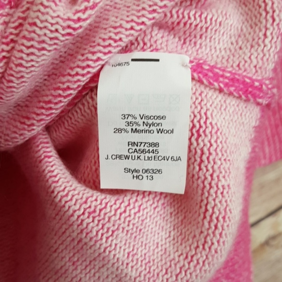 EUC Hot Pink and White Sweatshirt Size Small - Picture 2 of 5